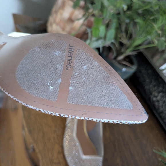 J. Renee Aleksa Women's gold/nude/beige pumps size 10  retail $125 - Picture 7 of 15